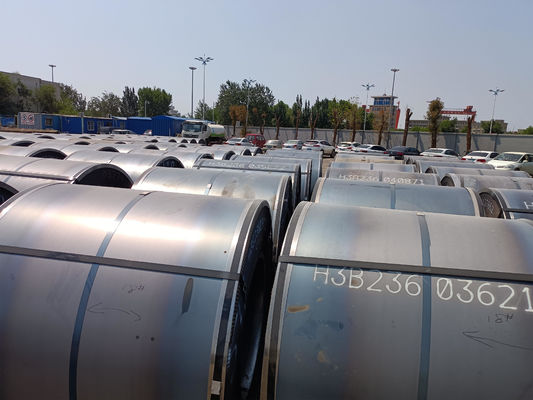 Q195 Q235 Q345 Q235B 0,8-300 mm Spessore MS HRC Ferro a basso tenore di carbonio bobina di acciaio laminata a caldo per la spedizione in container o in massa