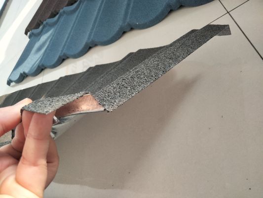 Pietra rivestita in acciaio piastrella di tetto piastrella romana con rivestimento in zinco da 20 g-275 g/m2 e certificazione PVOC