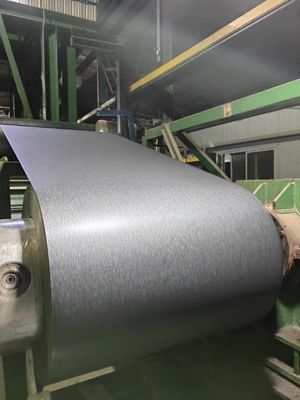 Servizio di decollaggio 0,5 mm Spessore rughe Color-rivestito Pre-tinto PPGI bobina di acciaio per foglio ondulato in tutti i colori RAL
