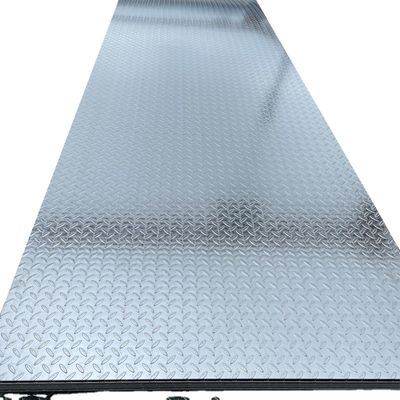 2000-12000 mm Lunghezza Standard JIS Q235 A36 Q345 Piastra a scacchi in acciaio al carbonio laminata a caldo con modello Ms Diamond