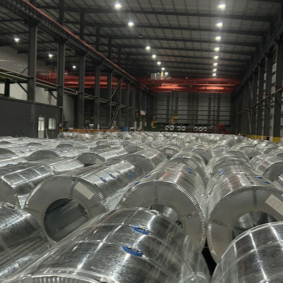 Coil di acciaio PPGI pre-tinto con rivestimento in tutti i colori RAL 0,12-1,2 mm Spessore 600-1250 mm Larghezza