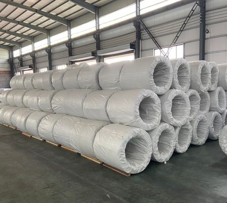 Grado di fornitura Q195 / Q235 / SAE1006 / SAE1008 delle bobine di filo di acciaio a basso tenore di carbonio zincato a caldo standard ASTM