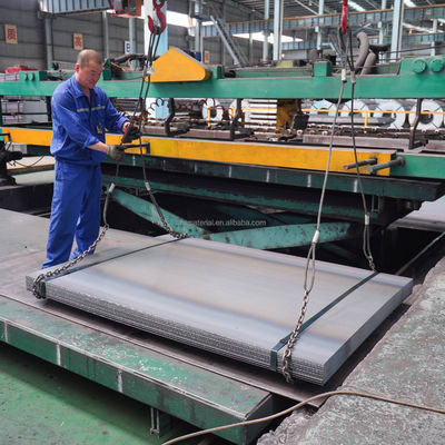 3 mm ASTM Q195 Q235S355 ST52 Piastra di acciaio ad alto tenore di carbonio HRC acciaio laminato a caldo 1250 mm Tolleranza della lamiera di acciaio a carbonio ± 1% Piastra di acciaio