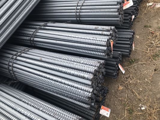 Rebar in acciaio laminato a caldo a nervatura nera ASTM A615 grado 60 Ss400 S355 Hrb335 Hrb400 Hrb500 S40 S50 per la costruzione di edifici