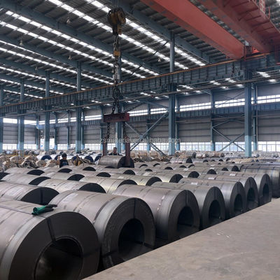 Coil di acciaio rifinito al carbonio nero laminato a caldo AISI 1030 con superficie nera di olio e certificato ISO9001