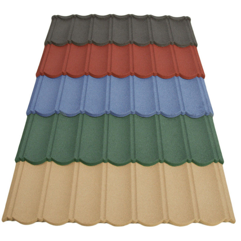 Piastrelle metalliche rivestite di pietra colorata per la costruzione in Nigeria 2,7 kg/pcs 0,4 mm Lastre di tetto in alucinco 1340mm*420mm